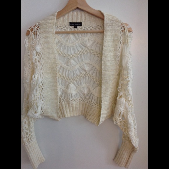 3/$25 URBAN BEHAVIOUR S/M, Bolero/cardi - Picture 1 of 6